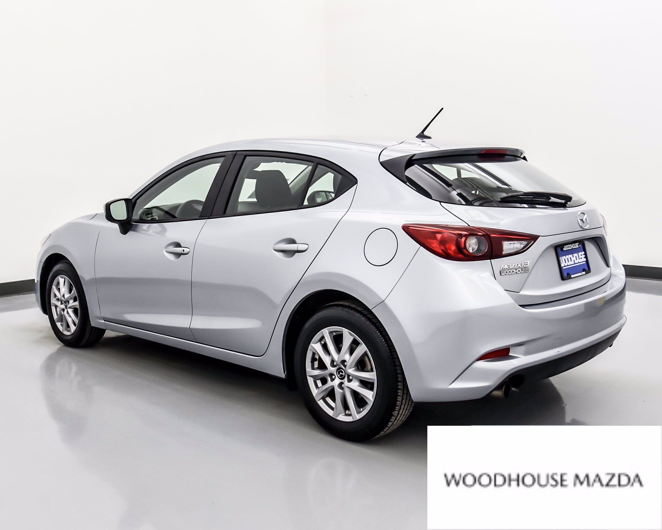 Pre Owned 2018 Mazda3 5 Door Sport Fwd Hatchback